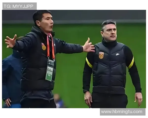 45岁邵佳一中选国足新主帅，此前执教青岛西海岸队，球员时曾谈愿望是“再踢一次世界杯”